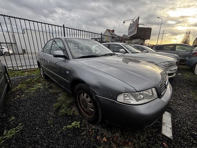 Audi a4, 2001 - afbeelding 23 van  35
