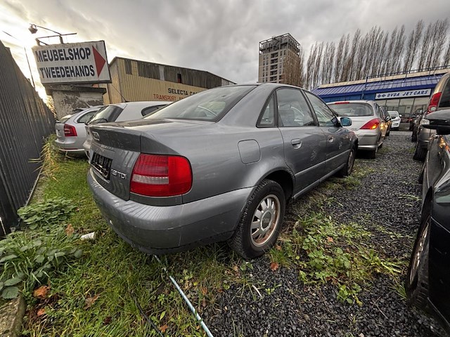 Audi a4, 2001 - afbeelding 30 van  35