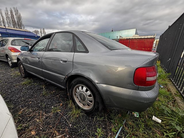 Audi a4, 2001 - afbeelding 31 van  35