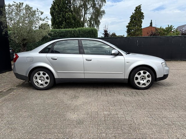 Audi a4, 2001 - afbeelding 34 van  45
