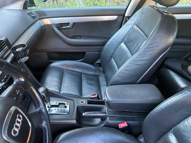 Audi a4 8e auto 2007 - afbeelding 8 van  47