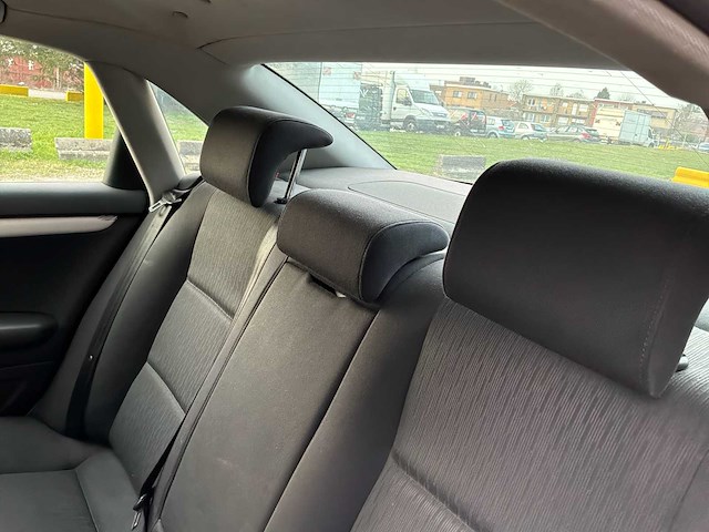 Audi a4 8e auto 2007 - afbeelding 14 van  41