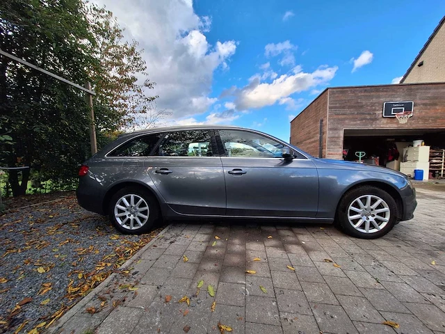 Audi a4 avant 2.0 tdi 2012 - 120 pk - afbeelding 34 van  37