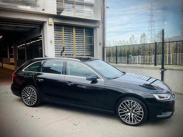 Audi a4 avant 2023 - afbeelding 14 van  22