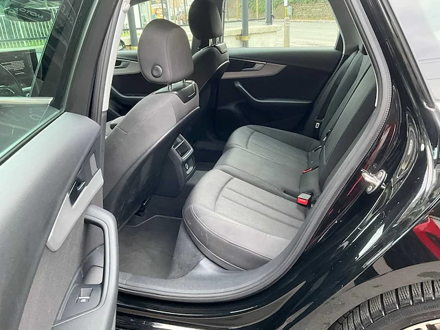 Audi a4 avant car 2023 - afbeelding 9 van  23