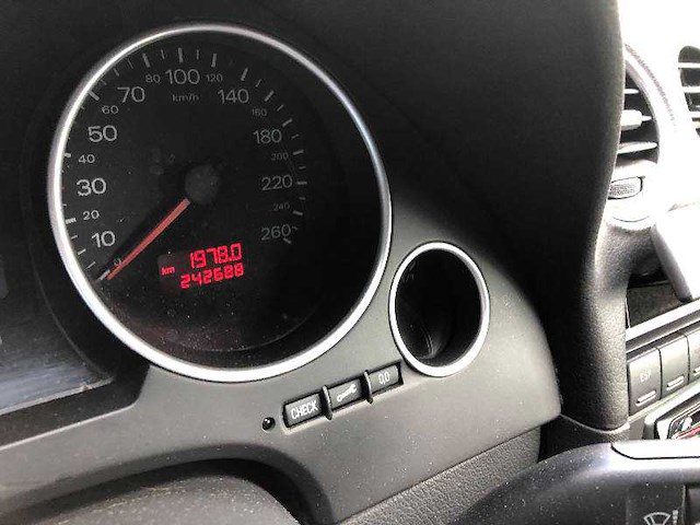 Audi a4 cabriolet 1.8 turbo benzineauto 2006 - afbeelding 2 van  12