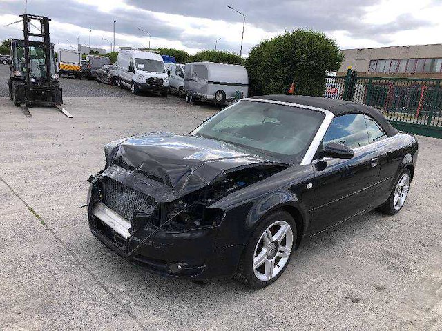 Audi a4 cabriolet 1.8 turbo benzineauto 2006 - afbeelding 1 van  12