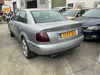 Audi a4 personenauto - afbeelding 6 van  10