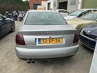 Audi a4 personenauto - afbeelding 8 van  10