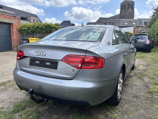 Audi a4,2009 - afbeelding 32 van  36