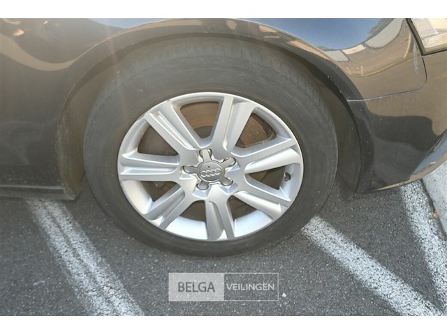 Audi a4 - afbeelding 16 van  24
