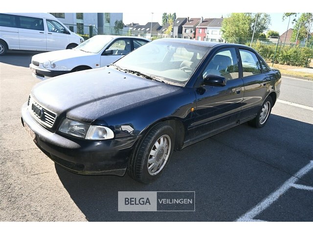 Audi a4 - afbeelding 8 van  18