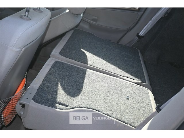 Audi a4 - afbeelding 10 van  18