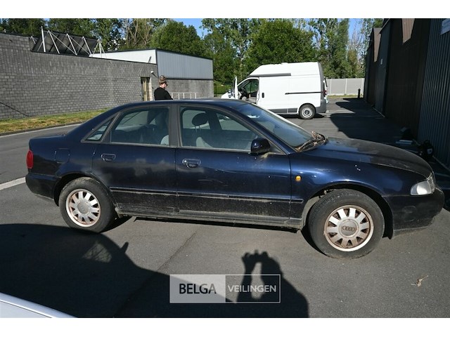 Audi a4 - afbeelding 11 van  18
