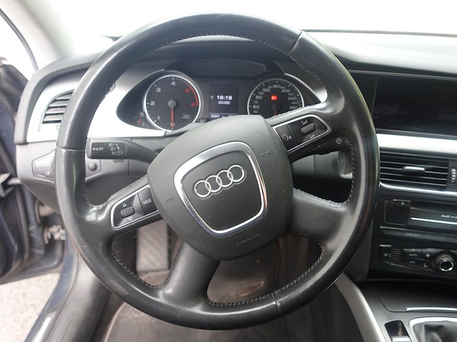 Audi a4 - afbeelding 11 van  19