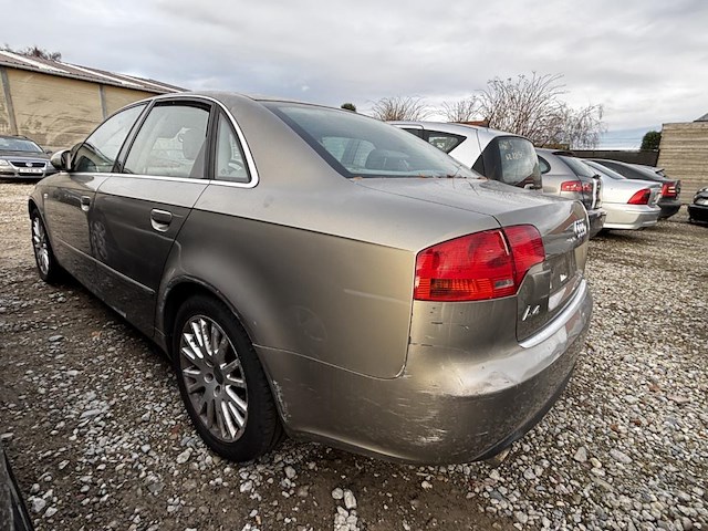 Audi a4 - afbeelding 8 van  11