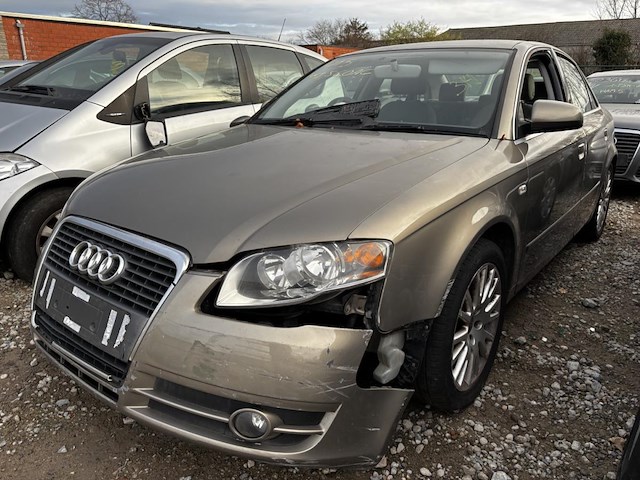Audi a4 - afbeelding 9 van  11