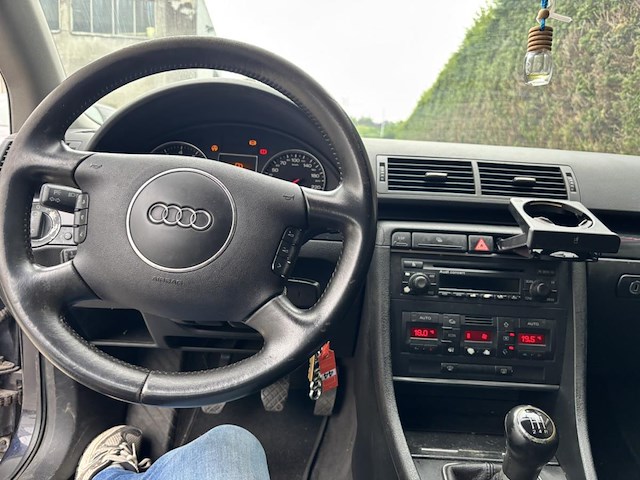 Audi a4 - afbeelding 13 van  33
