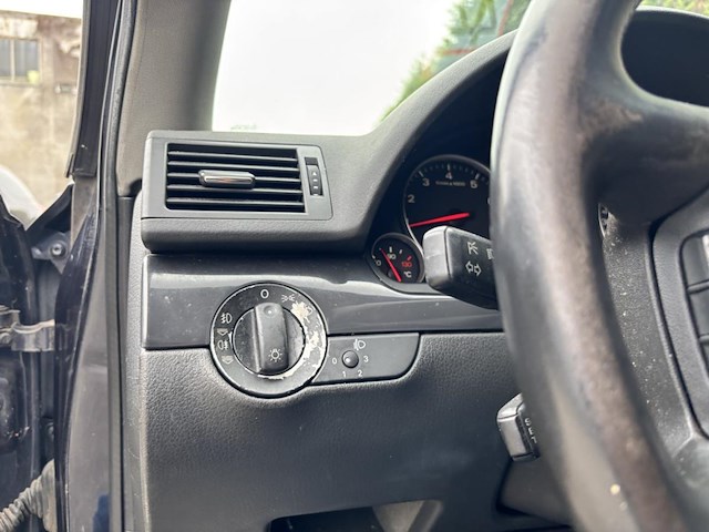 Audi a4 - afbeelding 19 van  33