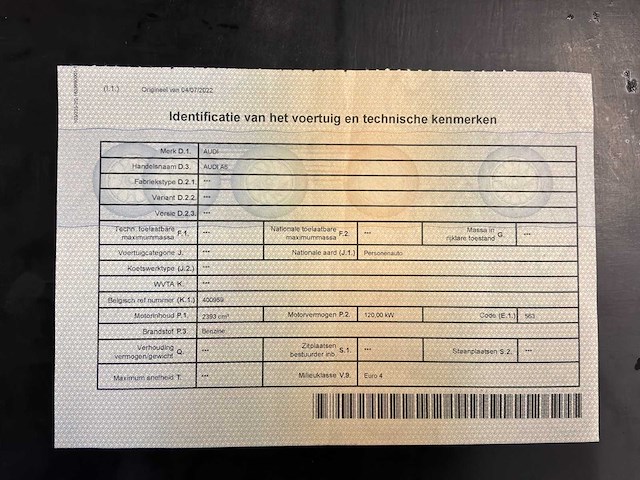 Audi a6 sedan vintage auto's > 15 - afbeelding 25 van  32