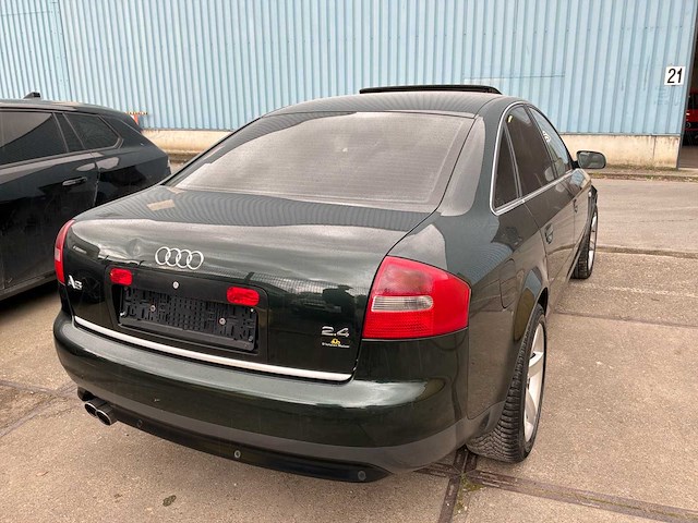 Audi a6 sedan vintage auto's > 15 - afbeelding 28 van  32