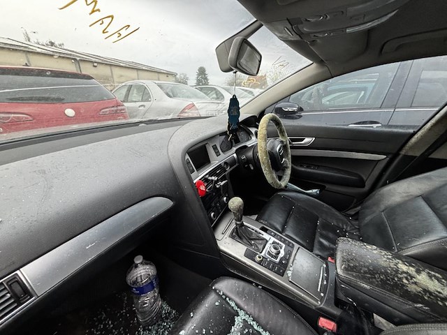 Audi a6 - afbeelding 8 van  9