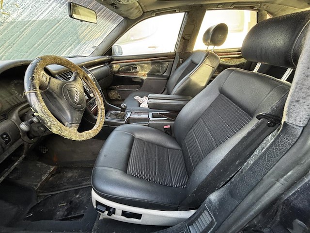 Audi a8 - afbeelding 9 van  10