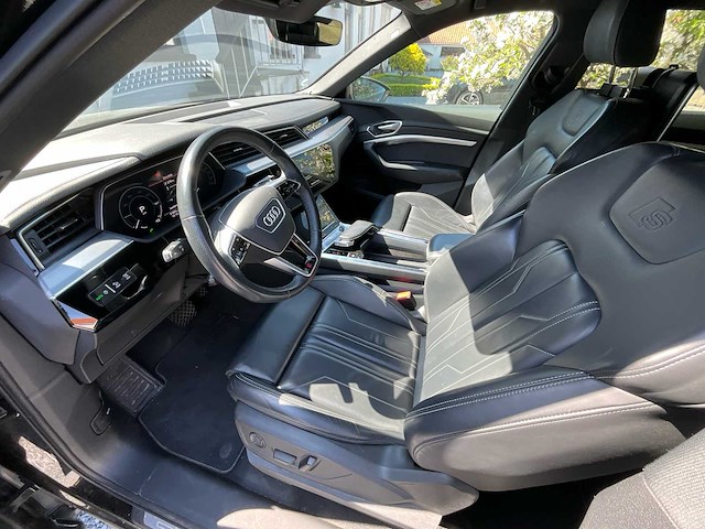 Audi break e-tron 55 audi - afbeelding 22 van  22