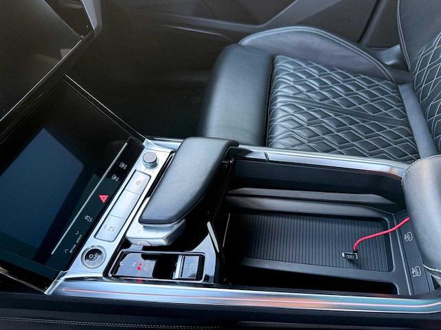 Audi e-tron s line 55 quattro 300 kw - afbeelding 10 van  42