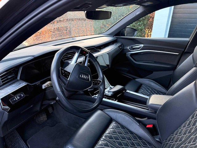 Audi e-tron s line 55 quattro 300 kw - afbeelding 16 van  42