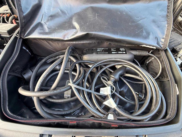 Audi e-tron s line 55 quattro 300 kw - afbeelding 37 van  42