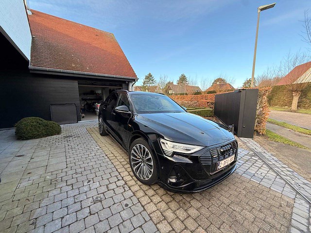 Audi e-tron s line 55 quattro 300 kw - afbeelding 41 van  42