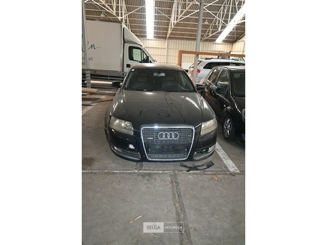 Audi personenwagen enkel voor vergunninghouders en erkende centra voor verschroting. - afbeelding 3 van  8