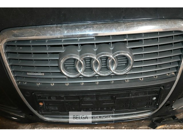 Audi personenwagen enkel voor vergunninghouders en erkende centra voor verschroting. - afbeelding 7 van  8