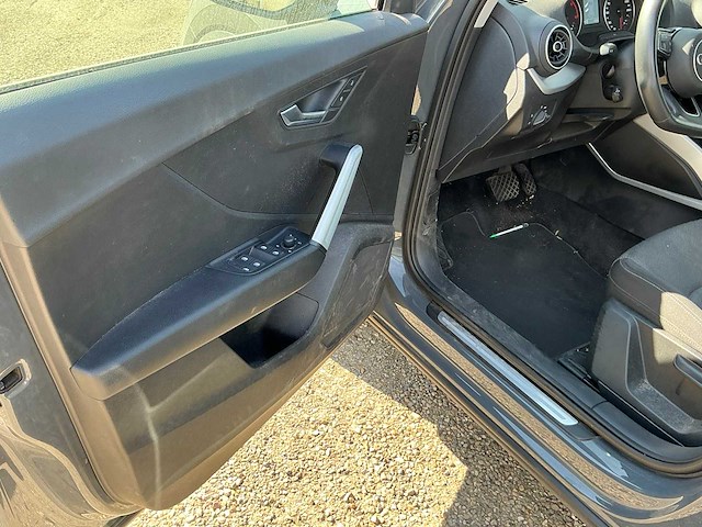 Audi q2 personenauto - afbeelding 8 van  27