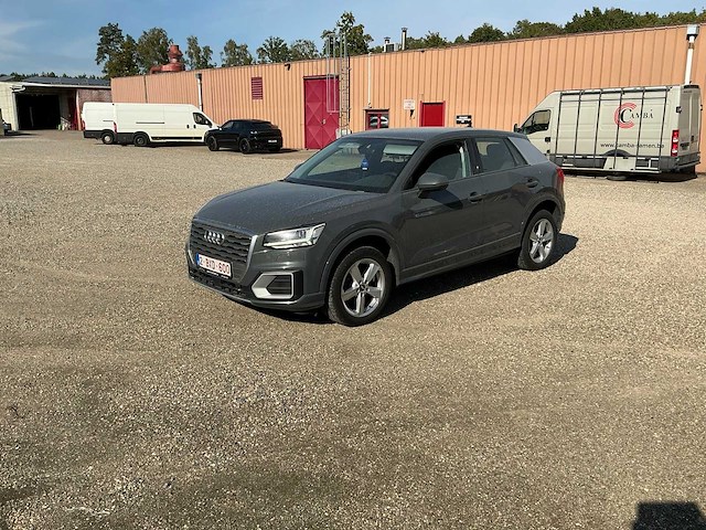 Audi q2 personenauto - afbeelding 1 van  27