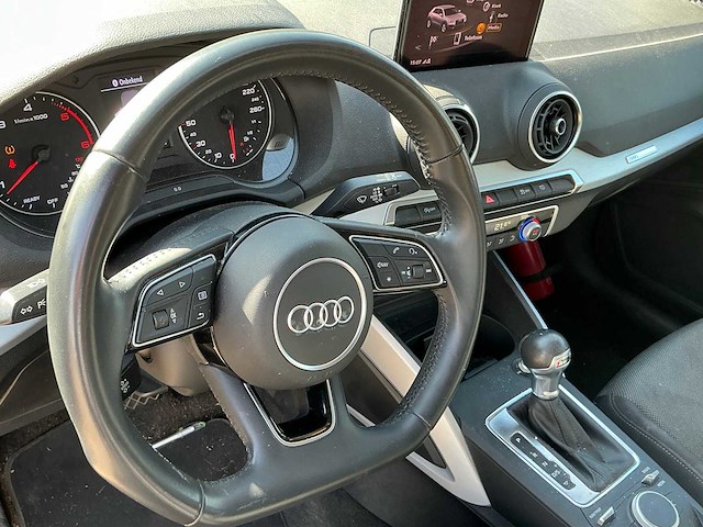 Audi q2 personenauto - afbeelding 17 van  27
