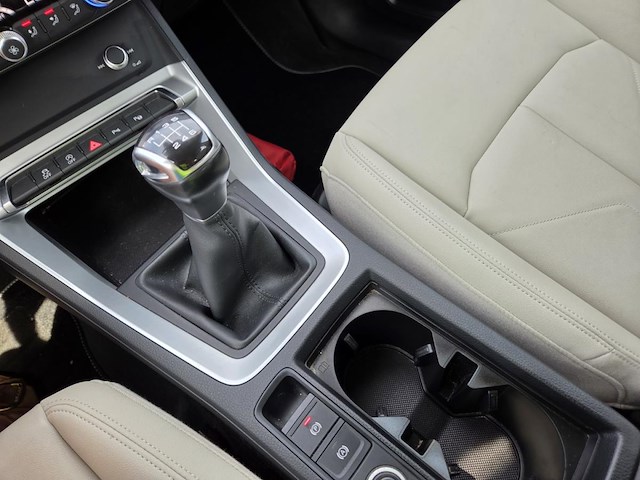 Audi q3 35 tfsi s line 150, 2019 - afbeelding 21 van  40
