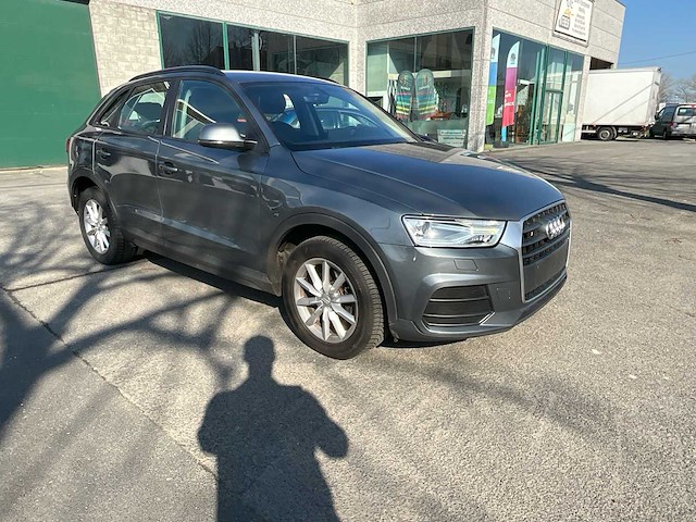 Audi q3 personenauto - afbeelding 22 van  24