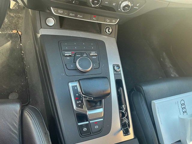 Audi q5 personenauto - afbeelding 2 van  15