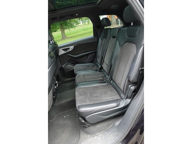Audi q7 - afbeelding 20 van  23