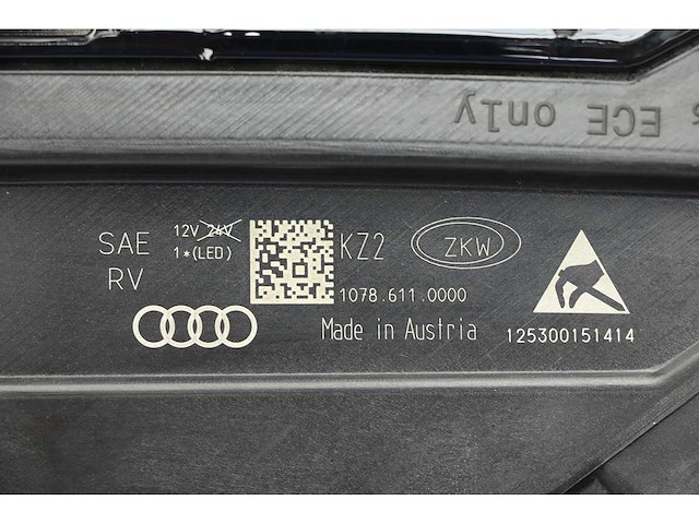 Audi q8 left matrix led headlight 4m8941035 oem - afbeelding 17 van  25