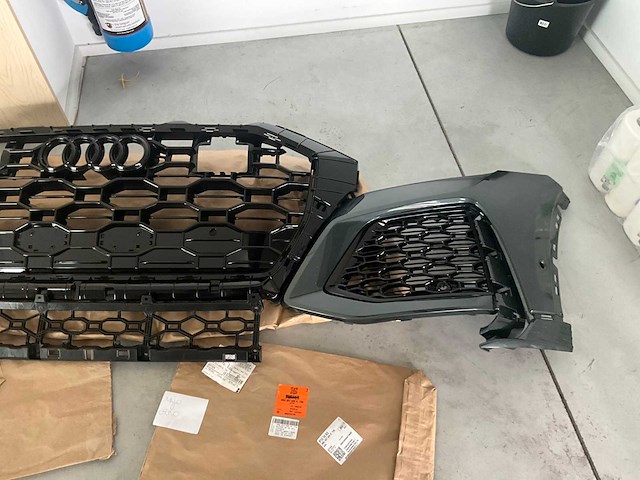 Audi q8 voorbumper grill kit (nieuw) - afbeelding 9 van  14