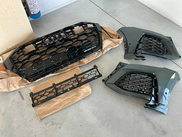 Audi q8 voorbumper grill kit (nieuw) - afbeelding 8 van  14