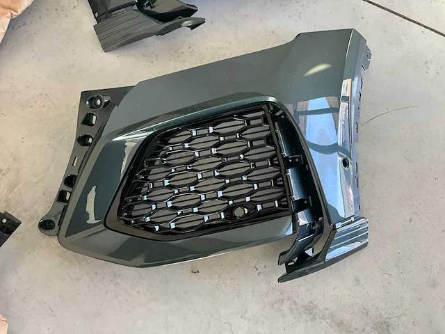 Audi q8 voorbumper grill kit (nieuw) - afbeelding 10 van  14