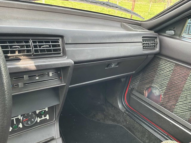 Audi quatro 85wr vintage auto's > 15 - afbeelding 11 van  50