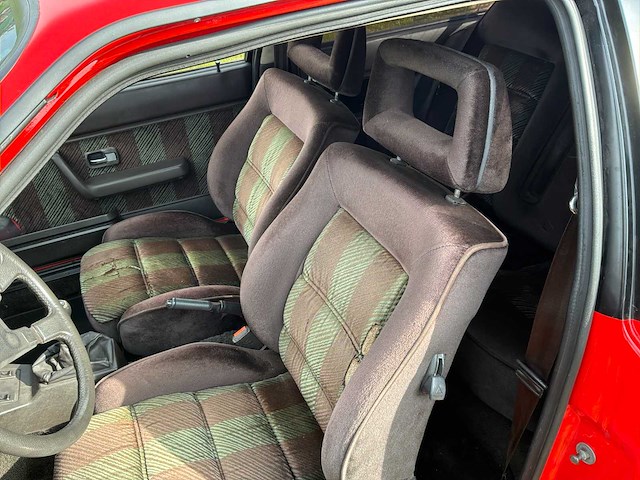 Audi quatro 85wr vintage auto's > 15 - afbeelding 13 van  50