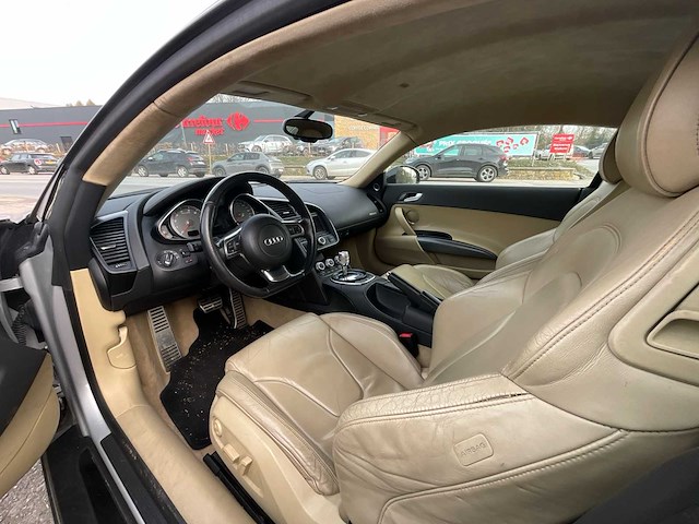 Audi r8 v8 2009 - afbeelding 42 van  43