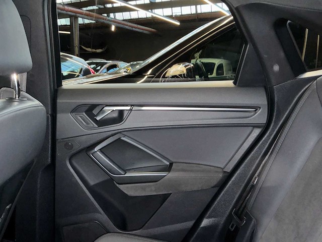 Audi rs q3 sport back 2022 - afbeelding 36 van  62