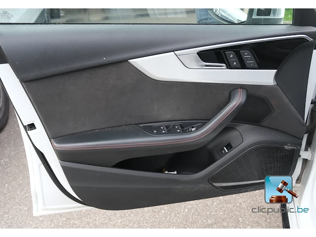 Audi rs4 - afbeelding 21 van  59